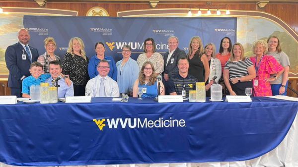 Camden Clark hosts Dinner with the Docs 'Joint Decisions' event in Marietta