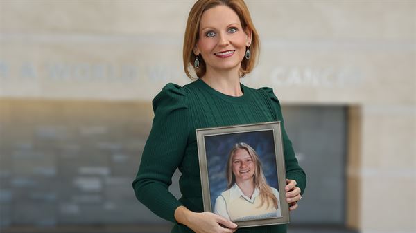 Paying it forward: WVUF leader establishes fund in her sister’s honor at WVU Cancer Institute