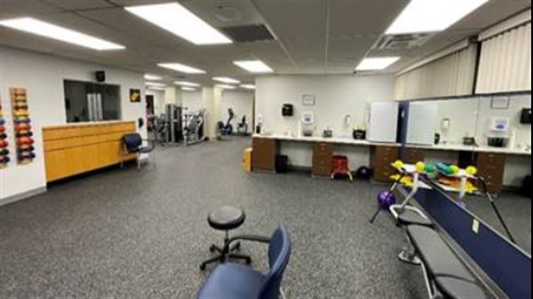 WVU Medicine Thomas Hospitals Cuts Ribbon on Newly Renovated Physical Therapy & Rehabilitation Center