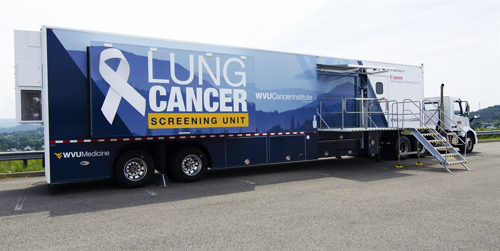 blue-white-bus-lung-cancer-screening