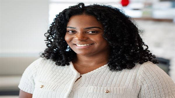 More than Cosmetic: Surgery Brings Comfort, Confidence after Weight Loss 