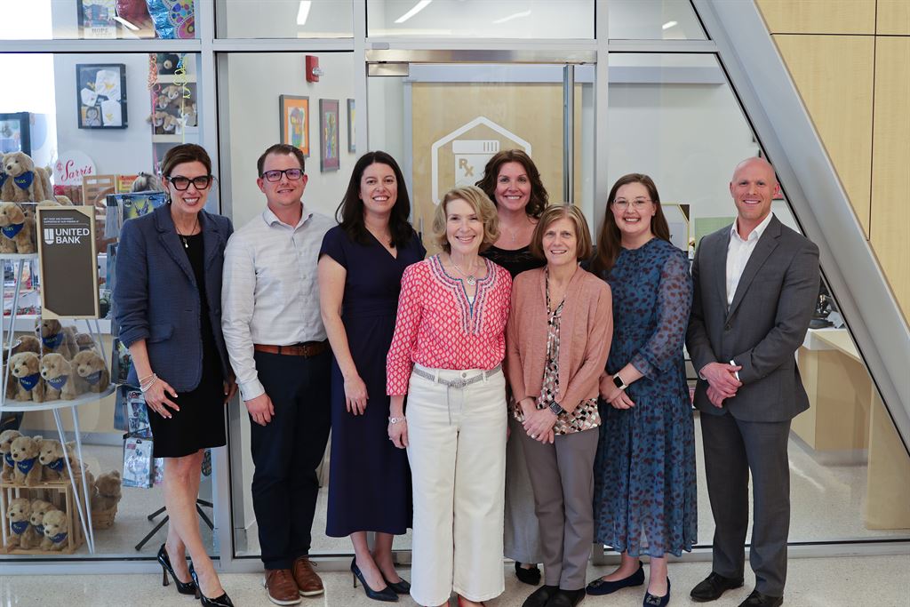 professional-people-standing-before-storefront