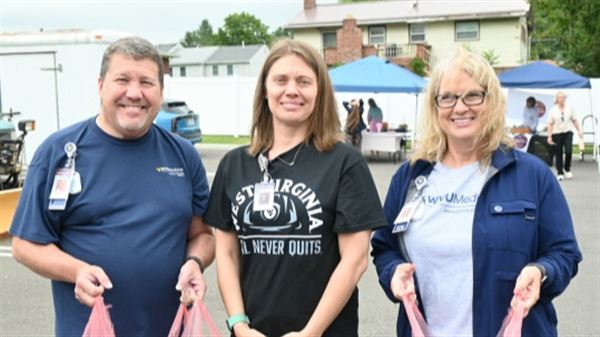 WVU Medicine Princeton Community Hospital hosts farmer’s market featuring local vendors and handcrafted goods 