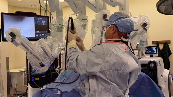 Uniontown Hospital introduces next-generation robotic surgical technology