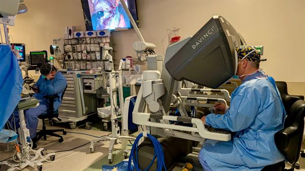 WVU Medicine team performs innovative surgery to treat lung cancer 