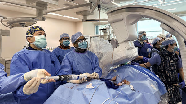 WVU Heart and Vascular Institute physicians first in state, region to perform transcatheter tricuspid valve replacement 